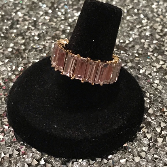 💗LAST ONE!💗 Pale Pink Baguette Stack Ring - Picture 7 of 7